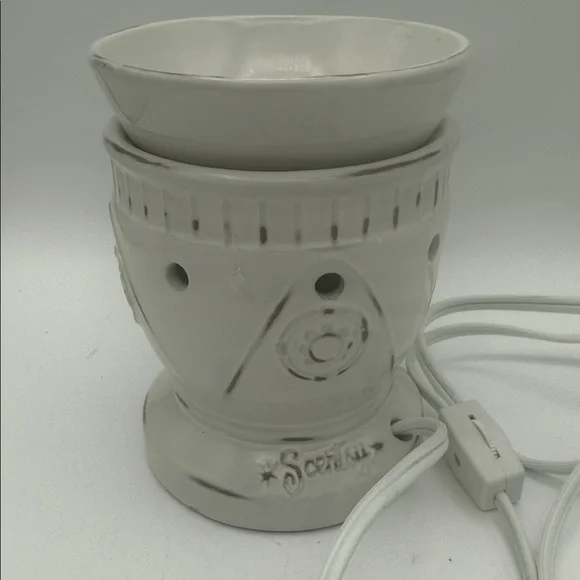 Scentsy Hampton Full Size wax warmer retired works