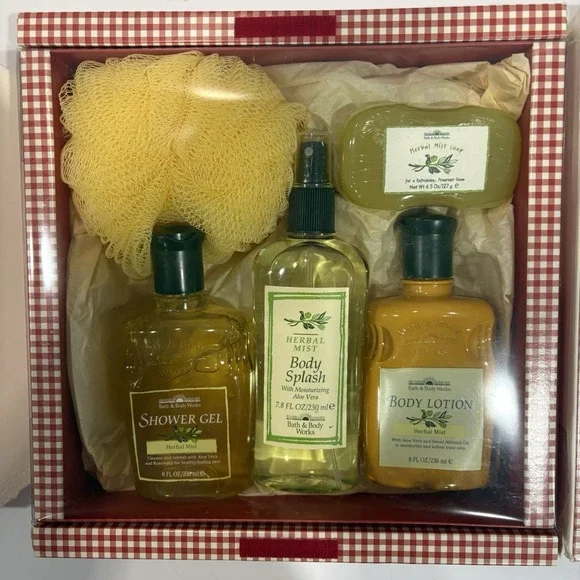 Vtg Bath & Body Works Herbal Mist 5pc Gift Set American Flag Box Gel Mist Lotion
