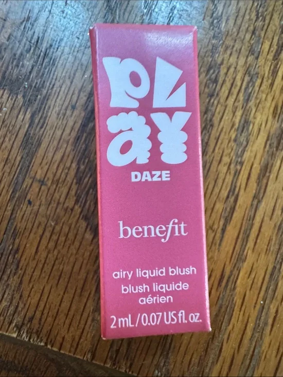 Benefit Play Daze Airy Liquid Blush — Coral Pink