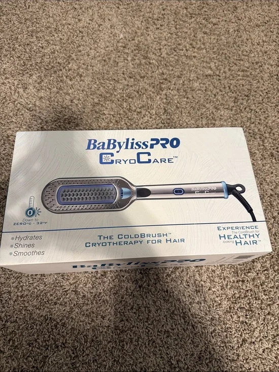 BaBylissPRO CryoCare ColdBrush in Silver and Blue