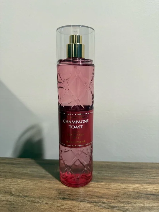 Bath & Body Works Champagne Toast Fine Fragrance Mist 8 oz Full