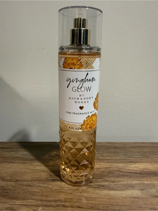 Bath & Body Works Gingham Glow Fine Fragrance Mist 8 oz Discontinued