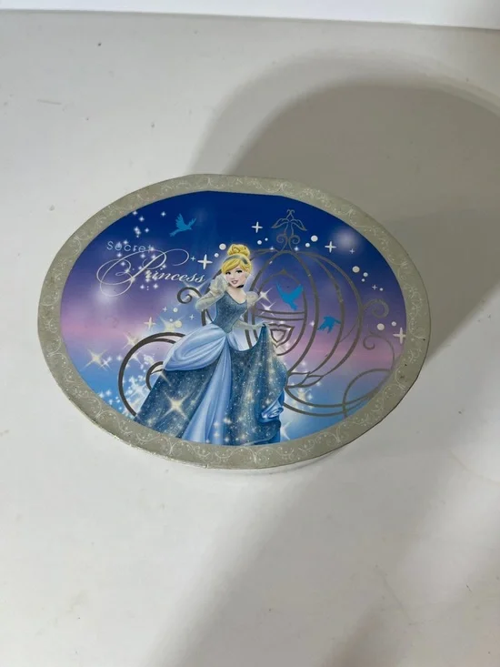 Disney Cinderella Blue and Purple Oval Keepsake Jewelry Box works good
