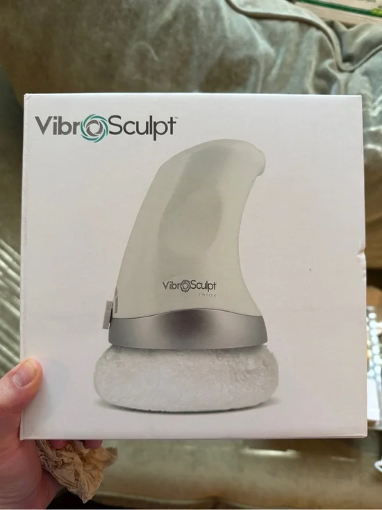VibroSculpt Relax Body Massager in White and Silver