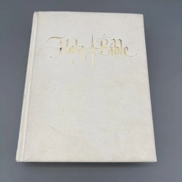 1963 The‎ Holy Bible With The Confraternity Text Catholic Version White