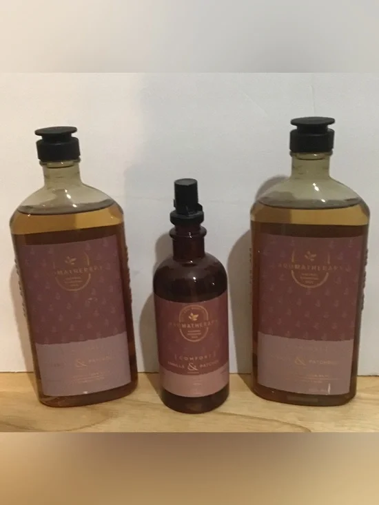 Bath & Body Works Vanilla & Patchouli (2) Body Wash & (1) Oil Mist Set