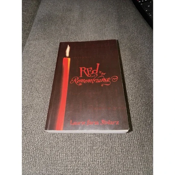 Red Is for Remembrance by Laurie Faria Stolarz (2005, Trade Paperback) New Box C