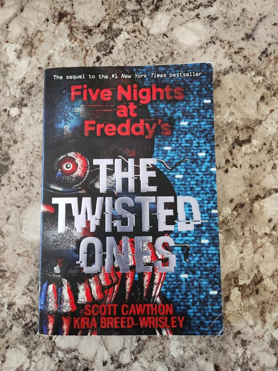 Five Nights at Freddy's: The Twisted Ones - Horror Paperback (Blue/Red)