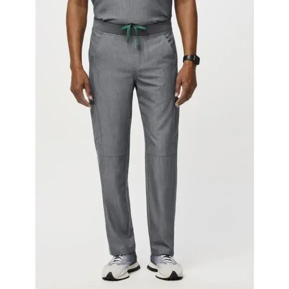 Figs Axim Cargo Scrub Pants‎ in Graphite Men's size Medium Short