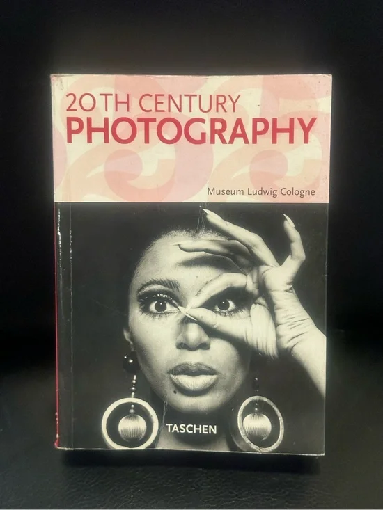 Photography book - 20th Century photos, over 750 pages, GUC/EUC