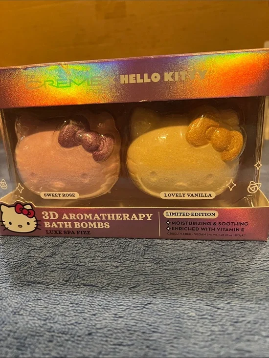 Hello Kitty 3D Bath Bomb Duo - Sweet Rose & Lovely Vanilla