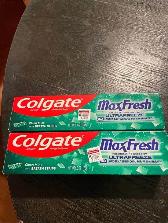 Colgate 2X Max Fresh Toothpaste clean mint NEW