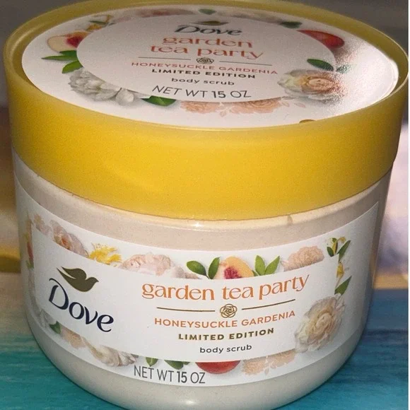 Dove Garden Tea Party Honeysuckle Gardenia Limited Edition Body Scrub 15 oz