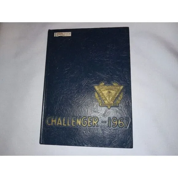 Vintage 1967 Essex Community College Challenger Yearbook Volume 3