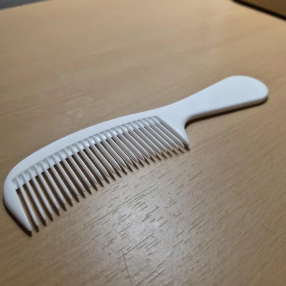Estee Lauder Vintage 6.5 Inch Hair Tool Travel Comb