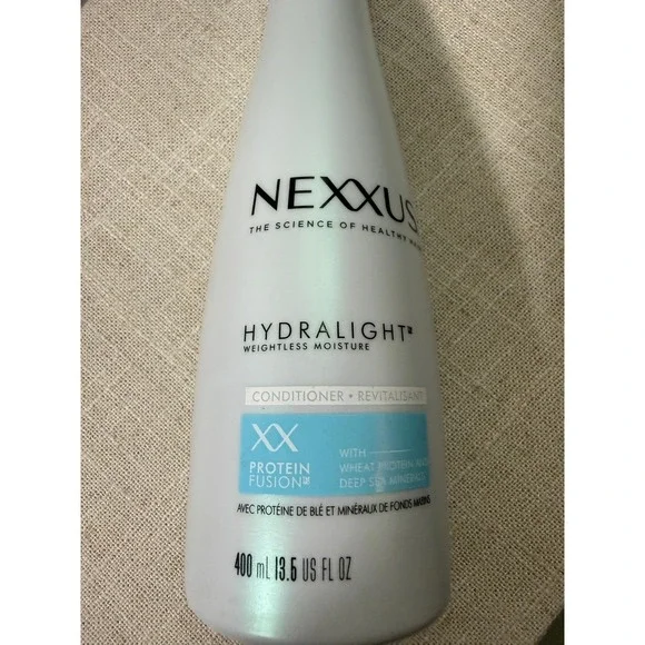 Nexxus HydraLight Weightless Moisture Conditioner 13.5 Protein Fusion Fine Hair