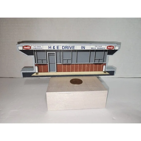 H&E Drive In, restaurant in Gretna, Virginia, shelf sitter vintage‎ historical