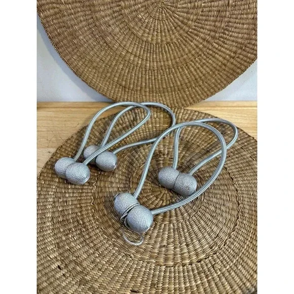 Set of 4 Magnetic Curtain holders