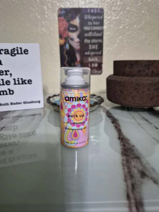 amika Perk Up Dry Shampoo - Yellow