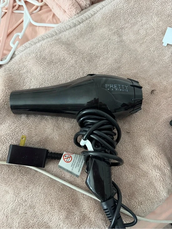 Pretty In A Minute Compact Black Hair Dryer