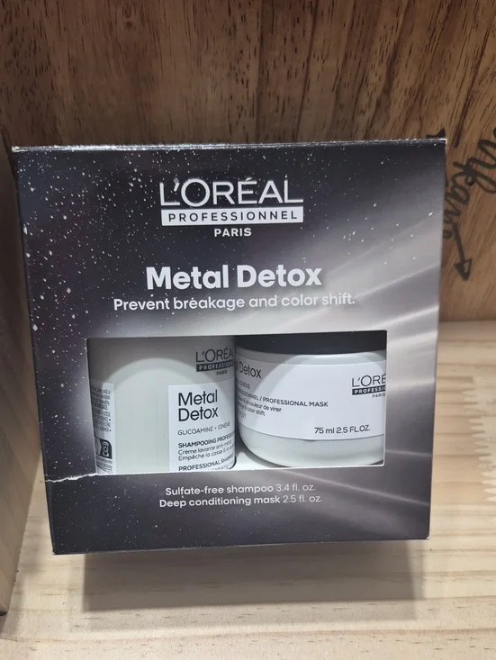 L'Oreal Metal Detox Shampoo & Mask Set - White and Black Accents
