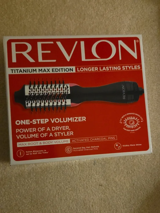 Revlon One-Step Volumizer Brush — Red and Black