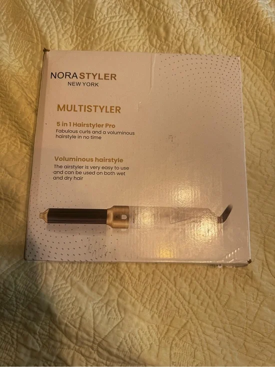 Nora Styler Multistyler 5-in-1 Hairstyler Pro in Black and Gold