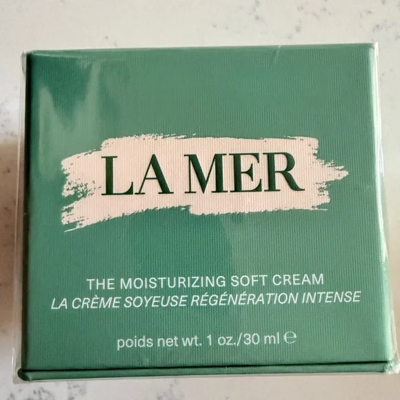 La MerThe moisturizer Soft cream 1. Oz