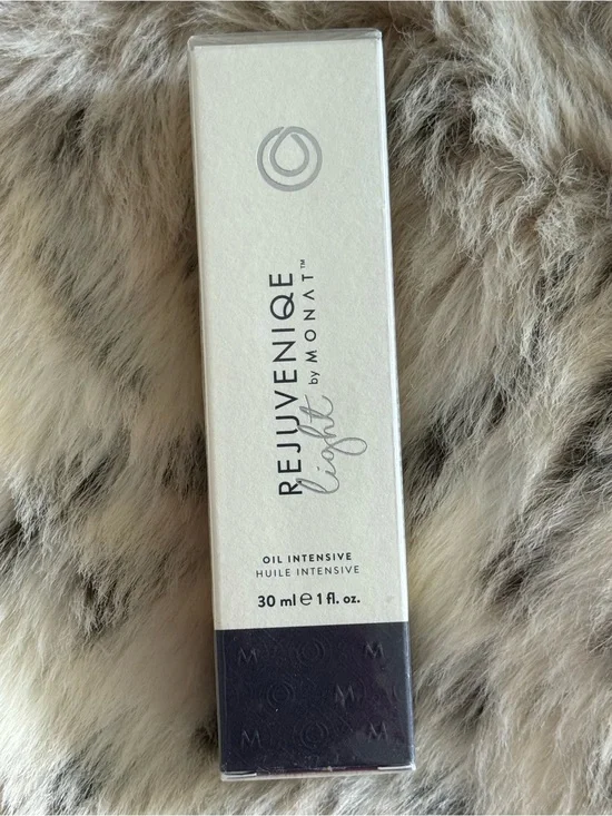MONAT Rejuveniqe Light Oil Intensive 1 oz New Sealed