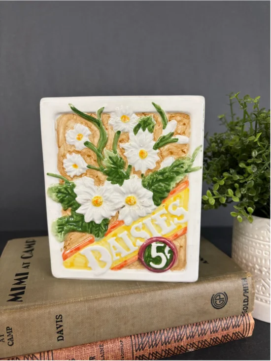 Vintage Ceramic Daisy Flower Planter Decor One Size White Green Cottagecore