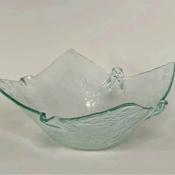 Vintage Art Glass Design Inc. EJ Mackay Display Fruit Bowl