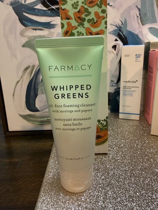 *NIB 3.4oz* Farmacy Whipped Greens Oil-Free Foaming Cleanser - Green