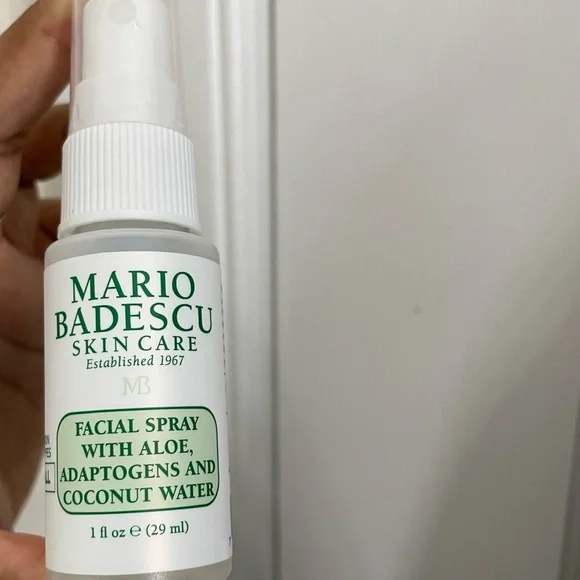 MARIO BADESCU FACIAL TRAVEL MINI SPRAY ALOE COCONUT WATER !!