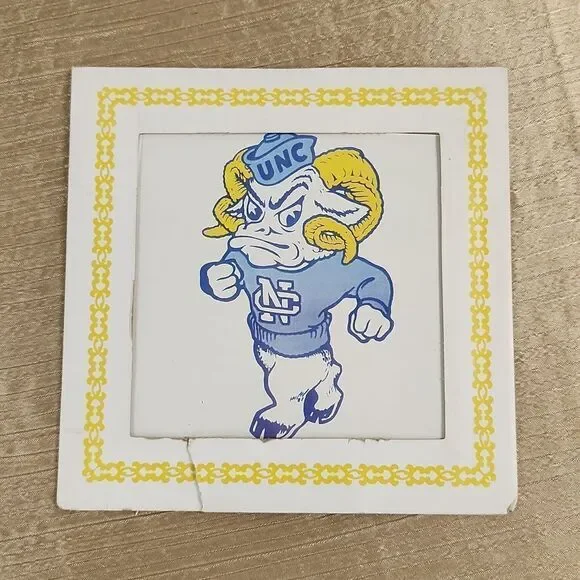Vintage UNC North Carolina Tarheels Fair Carnival Glass Prize Wall Hanging