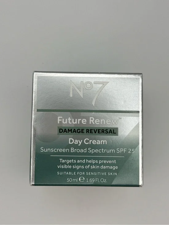 No7 Future Renew Damage Reversal Day Cream SPF 25 1.69oz Sensitive Skin