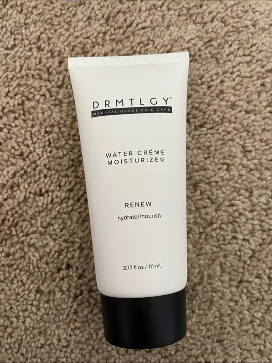 New drmtlgy renew water creme mousturizer