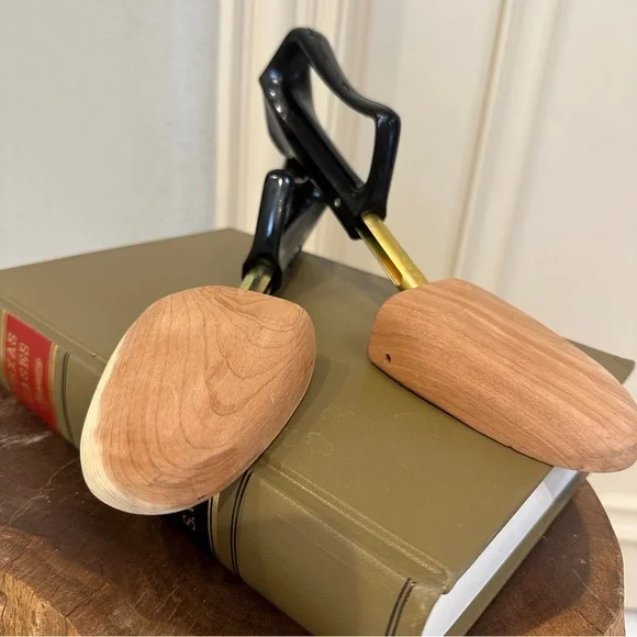 Rochester Shoe Tree Co Travel Shoe Trees Pair Vintage Made USA Wooden Inserts