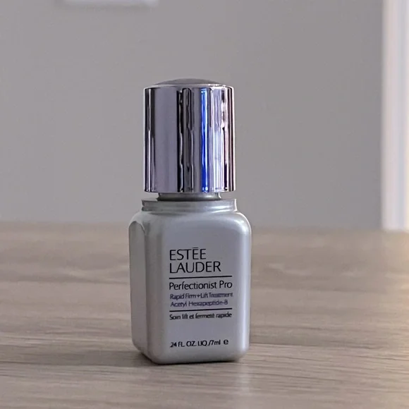 BRAND NEW Estée Lauder Perfectionist Pro Rapid Firm+Lift Treatment 7ml sample
