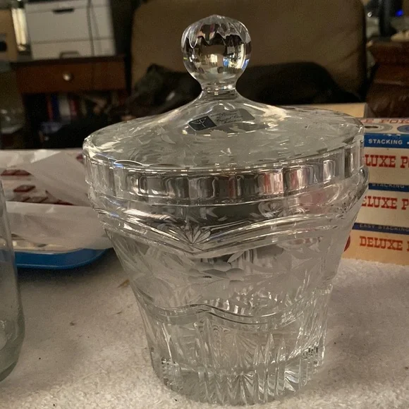 Crystal Glass Industries made in Hungary Handcut 24% Lead Crystal JAR/CANDY DISH