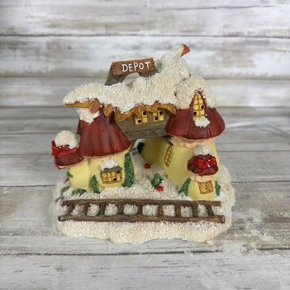 VTG Charming Tails‎ Figurine Lighted Mushroom Depot w/Cord Dean Griff Silvestri