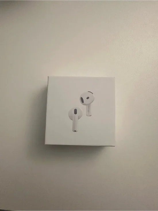 Apple AirPods 4th Gen (Active Noise Cancellation)