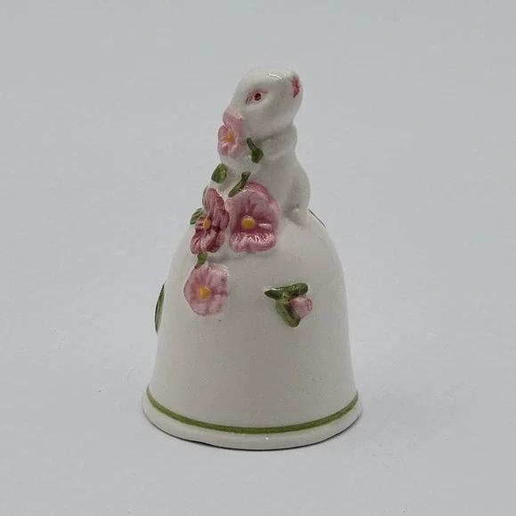 Vintage Avon Bunny Rabbit Bell Ceramic White w/Pink Flowers Weiss Brazil 1984