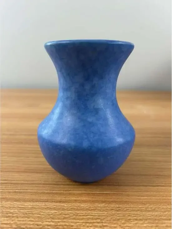 Dickota Art Pottery Blue Mottled Glaze Cabinet Vase 4