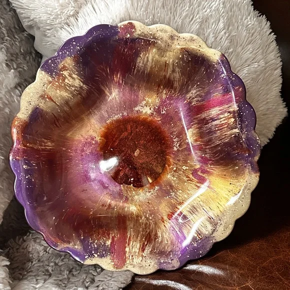 Handmade Decorative floral botanical purple and gold resin Bowl