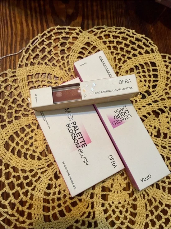 OFRA Blossom Pink Liquid Lipstick & Blush Set