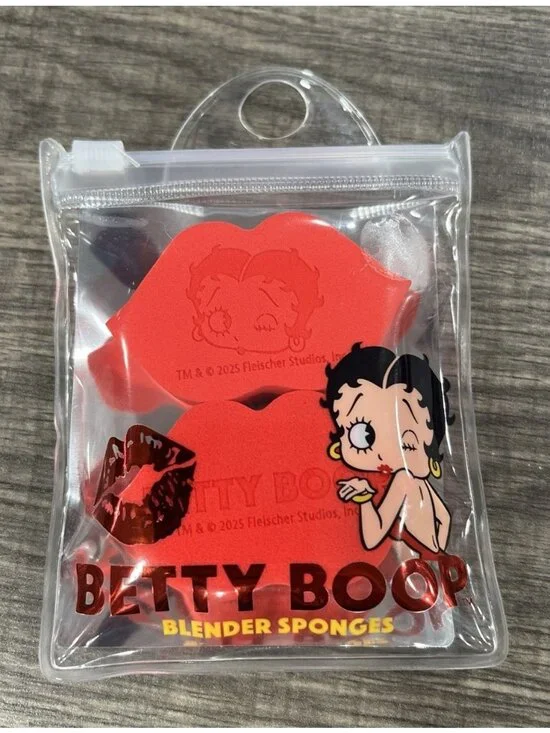 NWT New Betty Boop Makeup Blender Beauty Sponge Set 2 Piece Lip Shaped  LF6