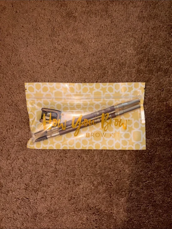 Belle by Kim Gravel How You Brow Brow Kit - Yellow & Gold