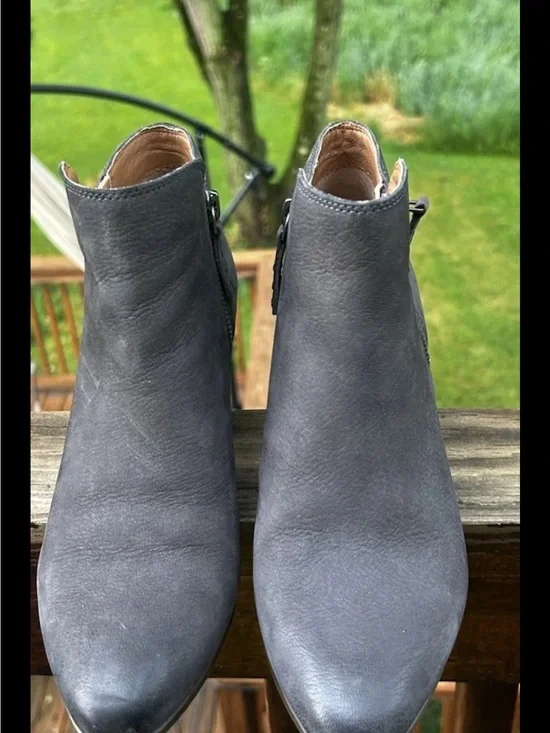 Women’s Frye Leather Western Ankle Boots Pointed Toe Inside Zip Size 8.5 M