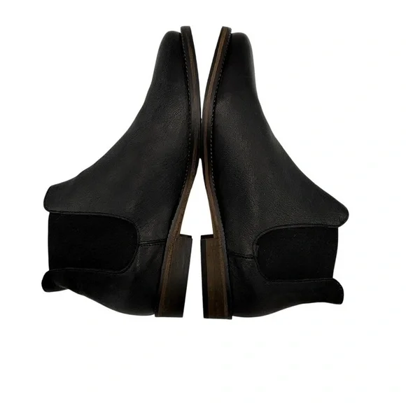 Gidigio Classic Black Ankle Boots