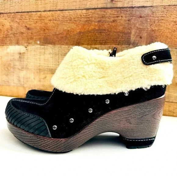 Jambu Holland Black Leather Sherpa Fur Trim Booties